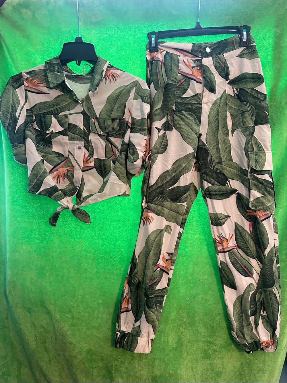 Tropical Leaf Cargo Jogger Pants - Green Print
